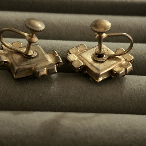 Screw back clip on earrings. Roses - Picture 5 of 6